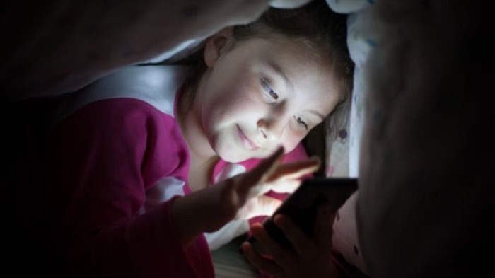 Phones need `bed mode` to protect sleep