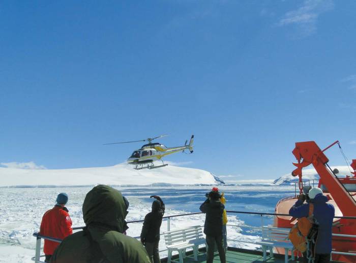 Un hélicoptère russe tombe en mer dans l'Arctique avec 8 personnes à bord