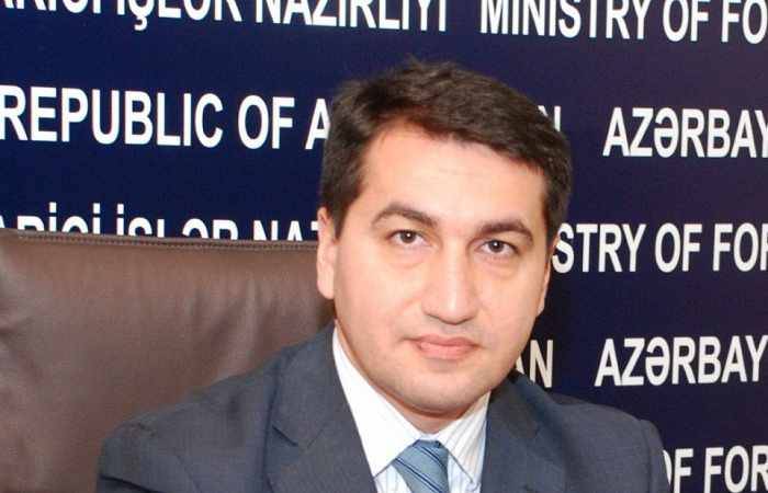 Aserbaidschan fordert die Erklärung vom tschechischen Außenministerium wegen der Erklärungen des Botschafters