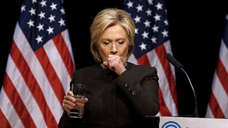 ¿Qué es esa `misteriosa sustancia verde` que Hillary Clinton escupe en un vaso de agua?