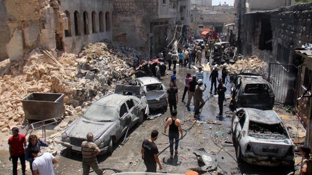 11 muertos y 20 heridos en el asalto aéreo en Idlib.