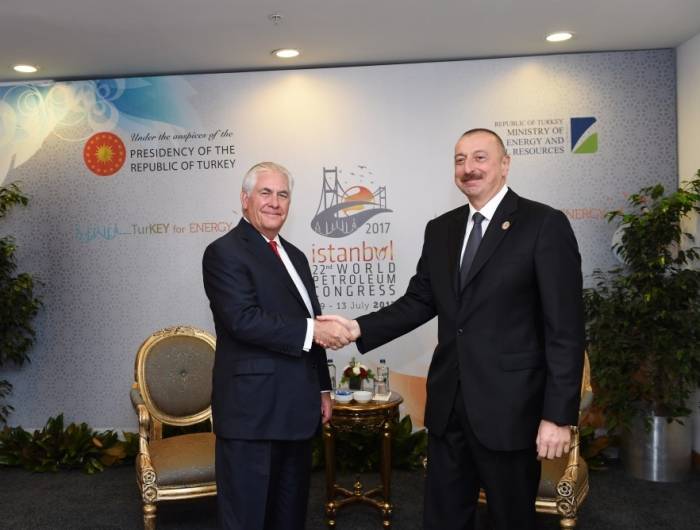 Ilham Aliyev traf sich mit dem US-Außenminister in Istanbul - Fotos