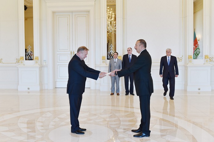 Ilham Aliyev hat neuen belarussischen Botschafter
