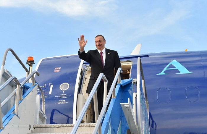 Ilham Aliyev se va a Turquía