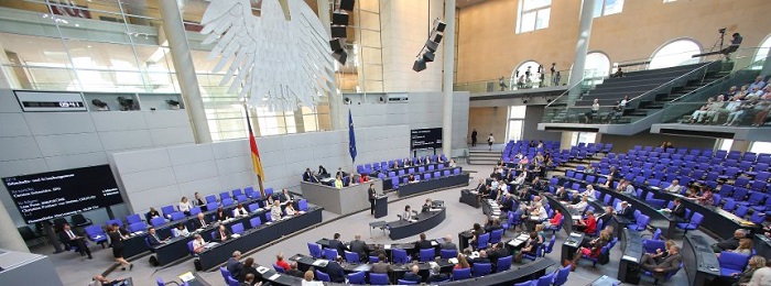 Handelsabkommen mit Kanada: Bundestag soll über Ceta mitbestimmen