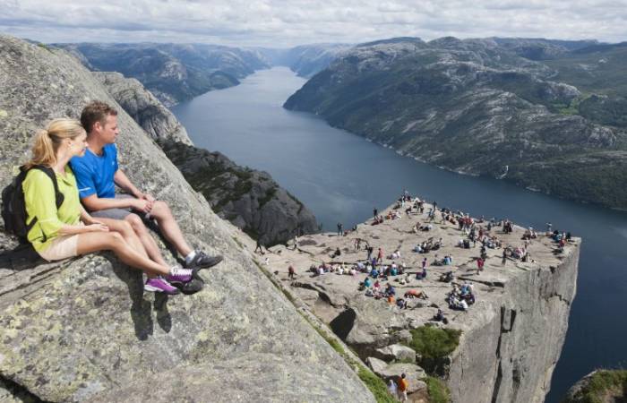 Touristen überrennen norwegisches Dorf - wegen Google-Fehler