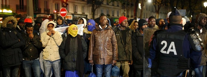 Polizei räumt Flüchtlingslager in Paris