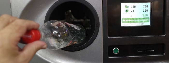 Betrüger erbeutet 44.000 Euro mit einer Pfandflasche