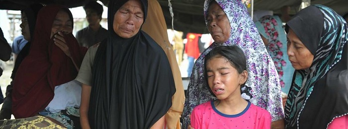 Dutzende Tote bei Erdbeben in Indonesien