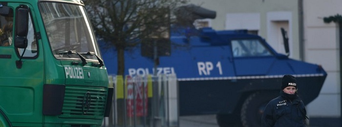 Polizei stellt explosives Material sicher