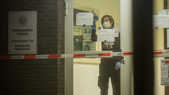 Mann soll Messerattacke auf drei Menschen verübt haben