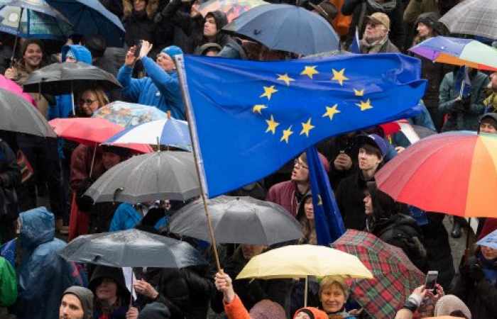 Tausende demonstrieren für Europa