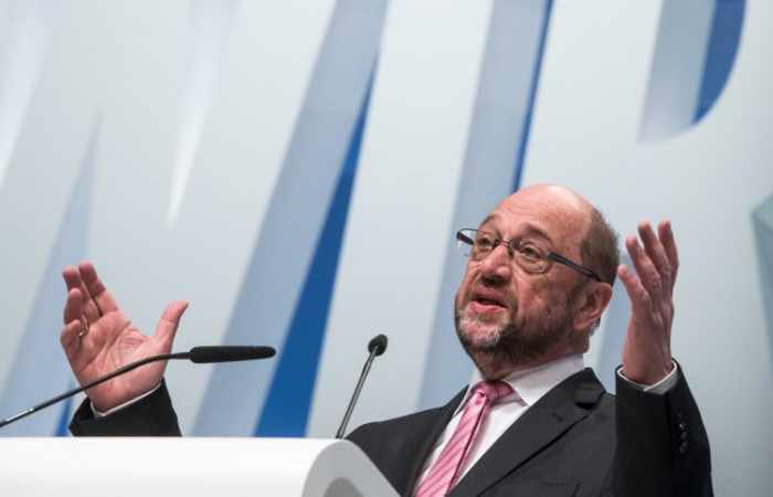 Schulz kündigt soziale Wohltaten an