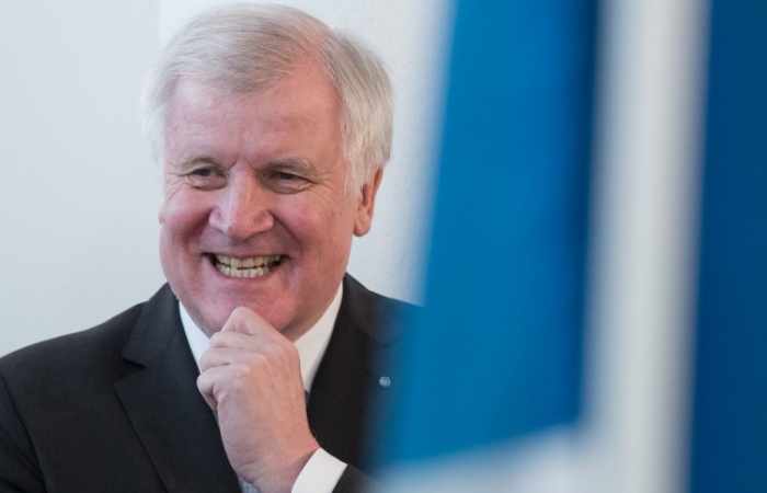 Seehofer will Chef von CSU und Bayern bleiben