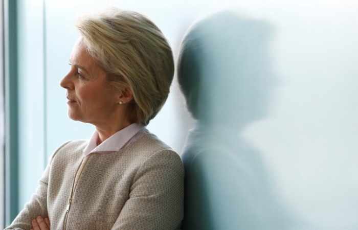Von der Leyen setzt Chefausbilder des Heeres ab