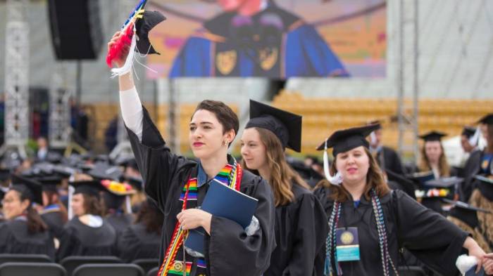 Mike Pence  hält Rede - Studenten verlassen Saal