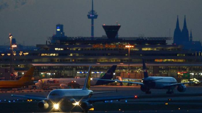 Kölner Urlauber landen mit fast drei Tagen Verspätung