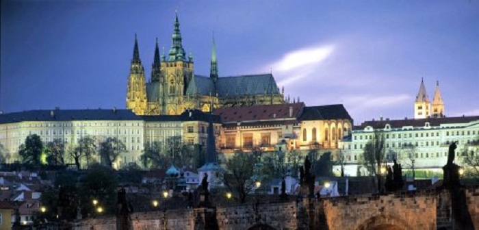 Rassistische Aktion in Prag: Islamgegner fingieren Terroranschlag
