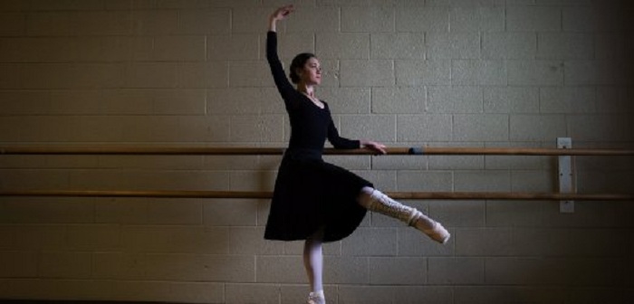 Schwer verletzte Ballerina: Eine Frau tanzt zurück ins Leben