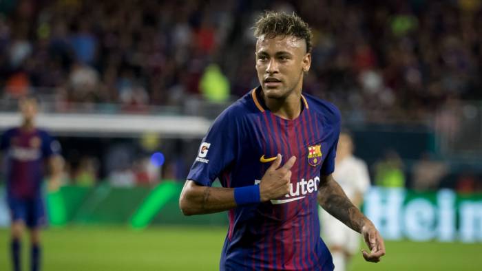 Neymar a officiellement signé au PSG