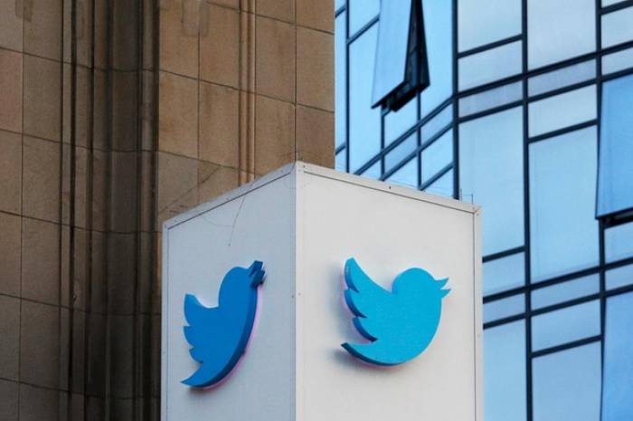 Twitter, critiqué, ne supprimera pas les tweets de responsables politiques