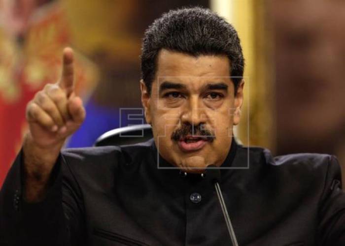 Maduro pide enjuiciar a Borges por "traición" por la gira que hace por Europa