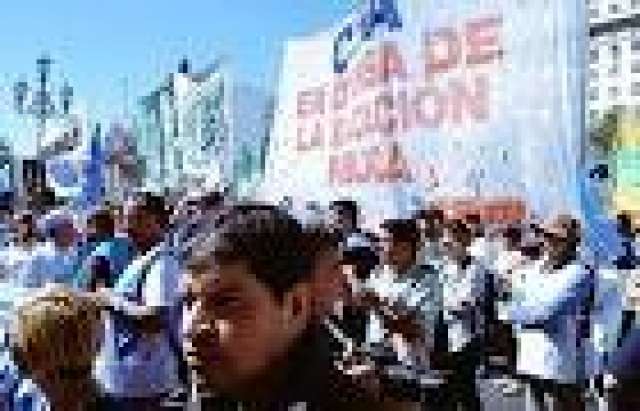 Trabajadores argentinos paralizan Buenos Aires