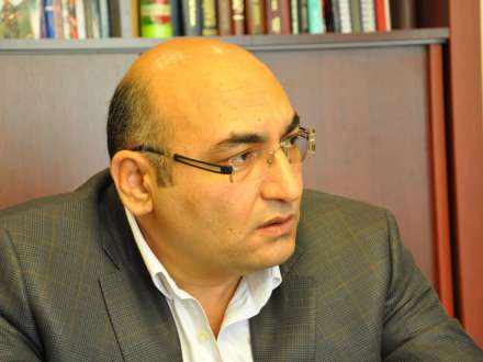 Deputat qardaşının zavodundan DANIŞDI Deputat qardaşının zavodundan DANIŞDI