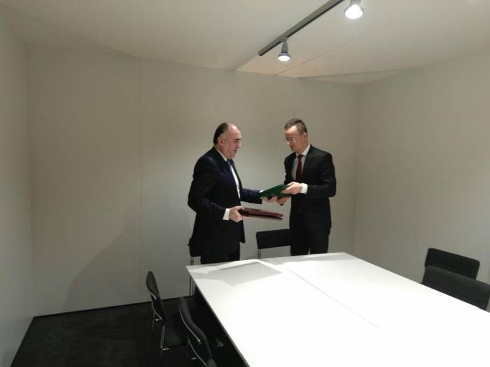 Azerbaijan-Hungary signs agreement