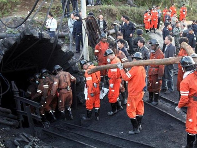 China: 12 personas murieron por un incendio en mina.