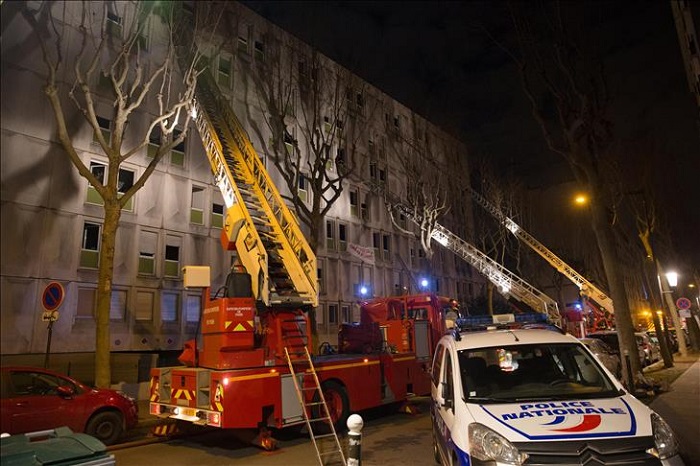 Paris: L`incendie d`un centre de travailleurs migrants fait 14 blessés