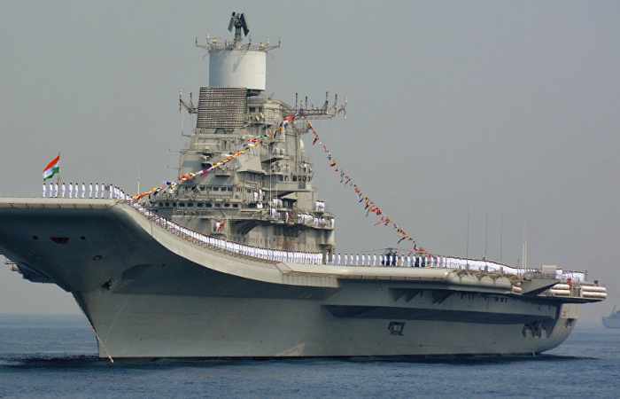 La India ensaya con éxito el escudo antimisiles Barak