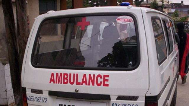 8 dead, 30 injured as bus rams truck on expressway near Delhi
