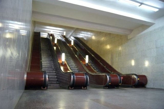 Metro istifadəçilərinin nəzərinə
