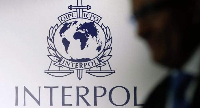 Interpol rechaza pedido de difusión roja contra el expresidente ecuatoriano Rafael Correa