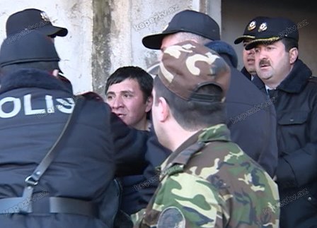 Sərxoş kişi Gəncəni ayağa qaldırdı