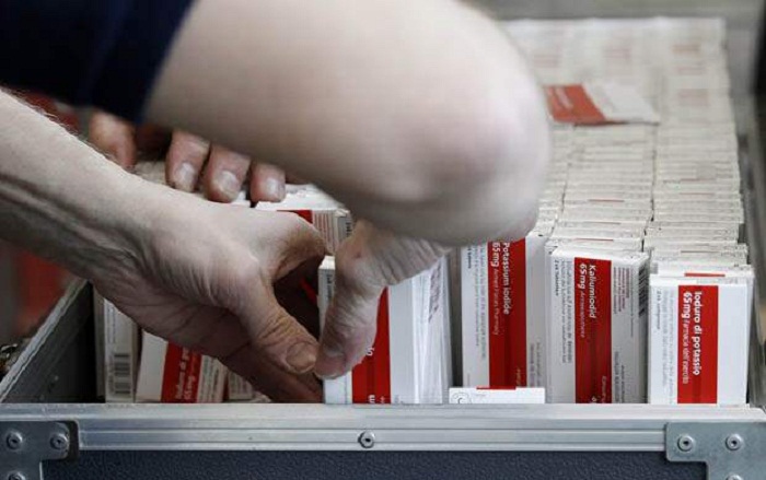 Belgium gives everyone radiation protection pills - V?DEO