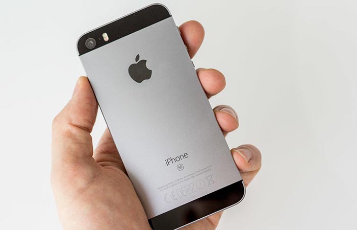 Apple va lancer la production de l`iPhone SE en Inde