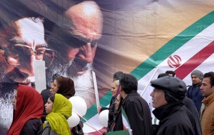 Iran: le maire conservateur de Téhéran se retire de la course à la présidentielle