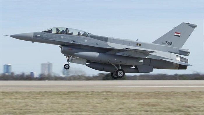 Aviación iraquí elimina a 100 terroristas de Daesh en Al-Anbar
