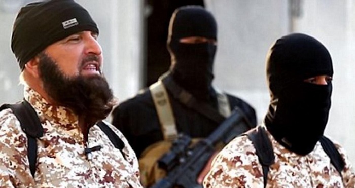 Isis militant shoots own brother after accusing him of spying - VIDEO