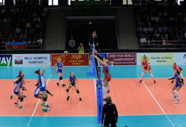 Azerbaijan women`s volleyball team trounce Israel 3-0