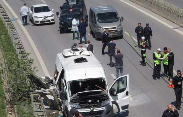 Sept blessés dans l'explosion d'un minibus en Turquie - PHOTOS