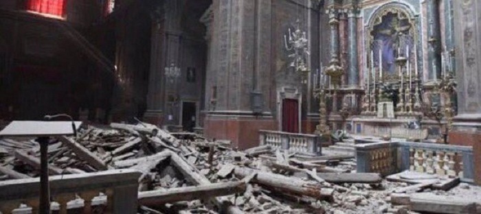 Un séisme de magnitude 6,2 secoue l`Italie et fait au moins six morts