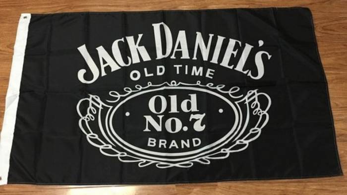 Jack Daniel's Logo mit IS-Flagge verwechselt