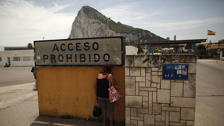 “Jamás pondrás tu mano sobre el Peñón“, la respuesta de Gibraltar a España