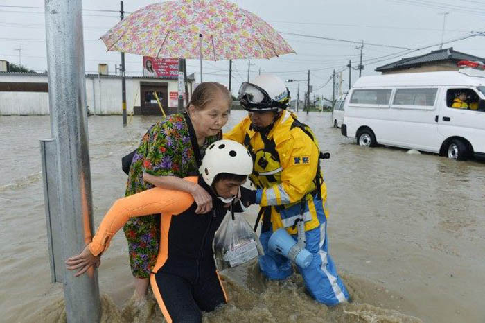 Japan  hit by `unprecedented` flooding-PHOTOS