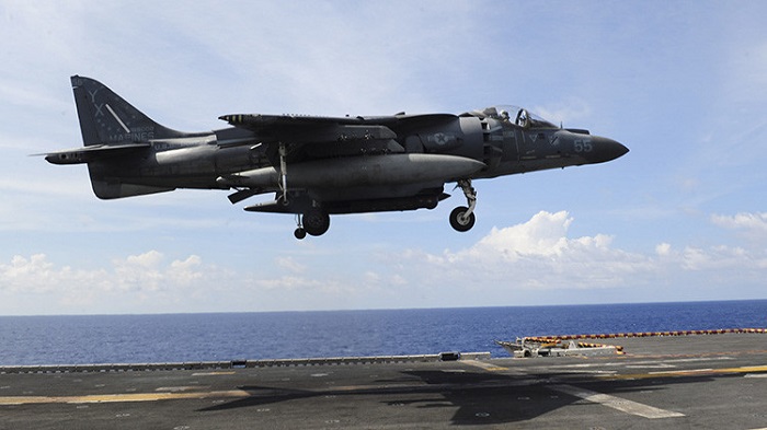 Japón exige a EE.UU. suspender los vuelos de los cazas Harrier II