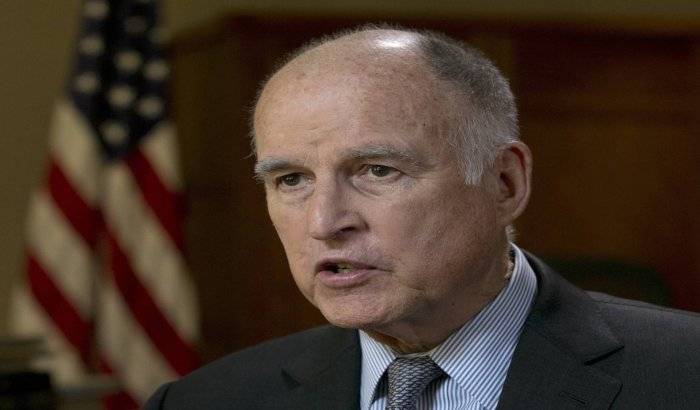 Jerry Brown: “China ve la retirada del Acuerdo de París como una oportunidad estratégica”