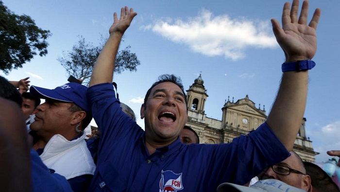 Le Guatemala se choisit le comique Jimmy Morales comme président